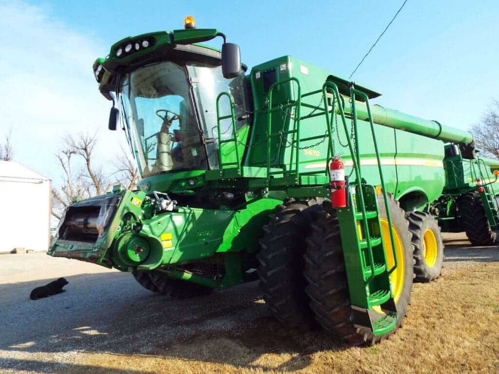 4 16 Semi Sprayers Tillage Trencher Grain Cart Tractors Hay Equip Lippard Auctioneers